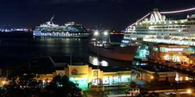 Cruceros_en_los_muelles_de_San_Juan